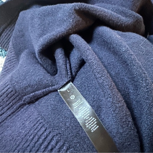 Lululemon blue cardigan large - Picture 4 of 4